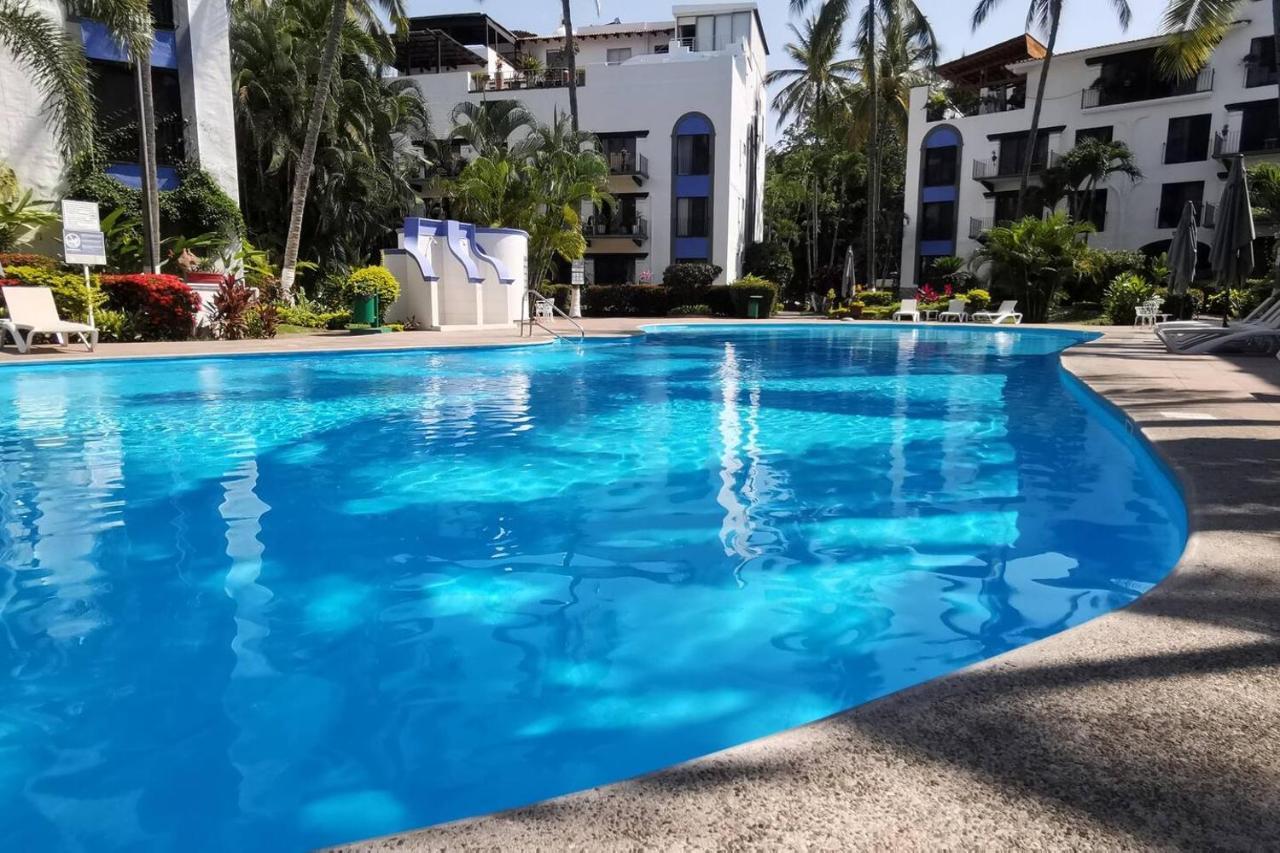 Puerto De Luna Pet Friendly And Family Suites Puerto Vallarta Exterior photo