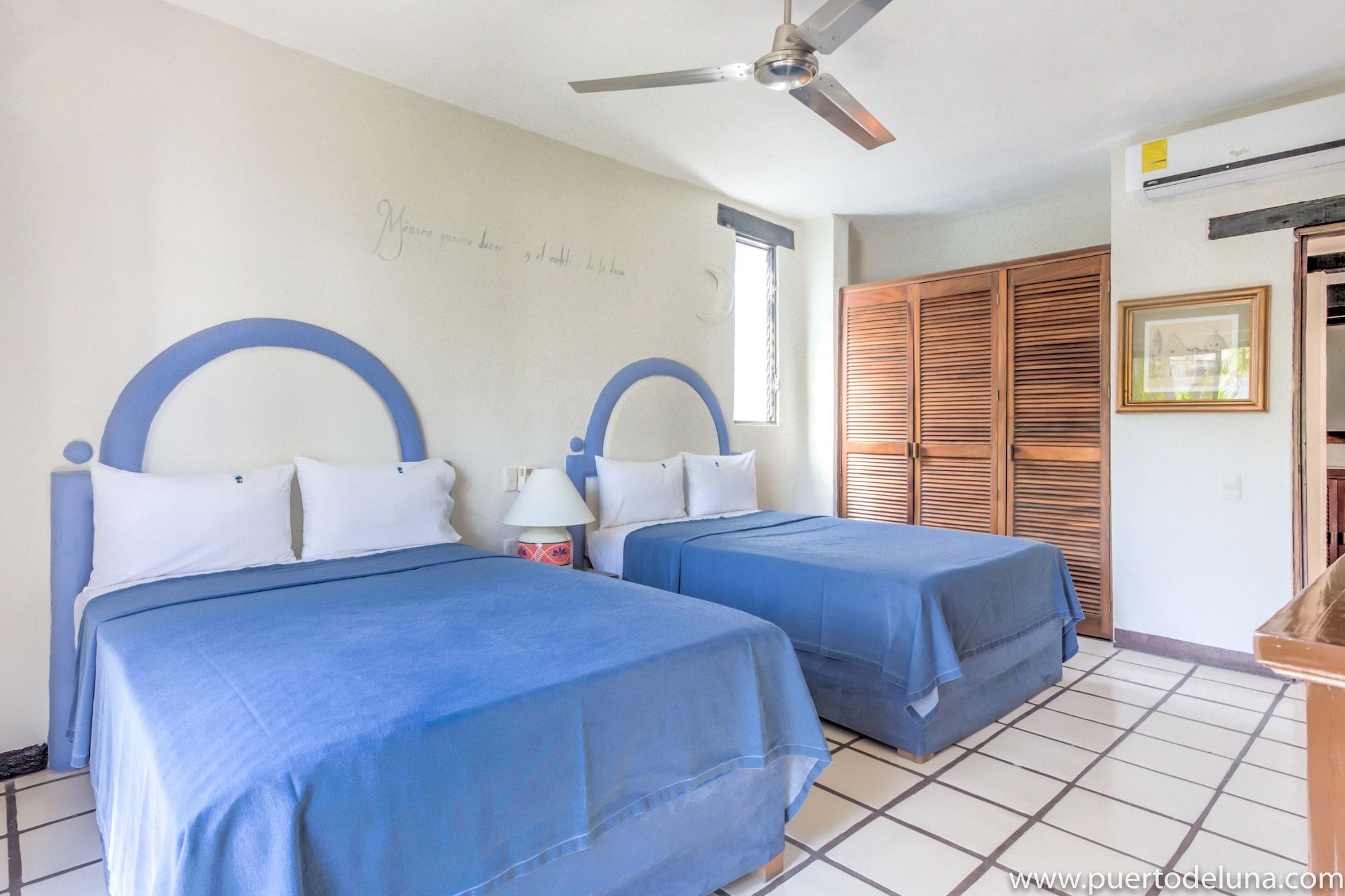 Puerto De Luna Pet Friendly And Family Suites Puerto Vallarta Exterior photo