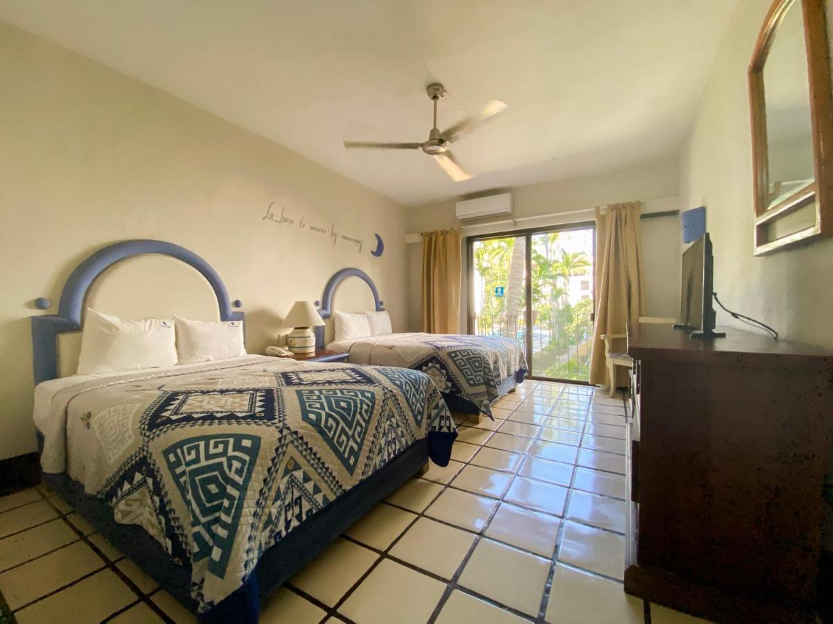 Puerto De Luna Pet Friendly And Family Suites Puerto Vallarta Exterior photo