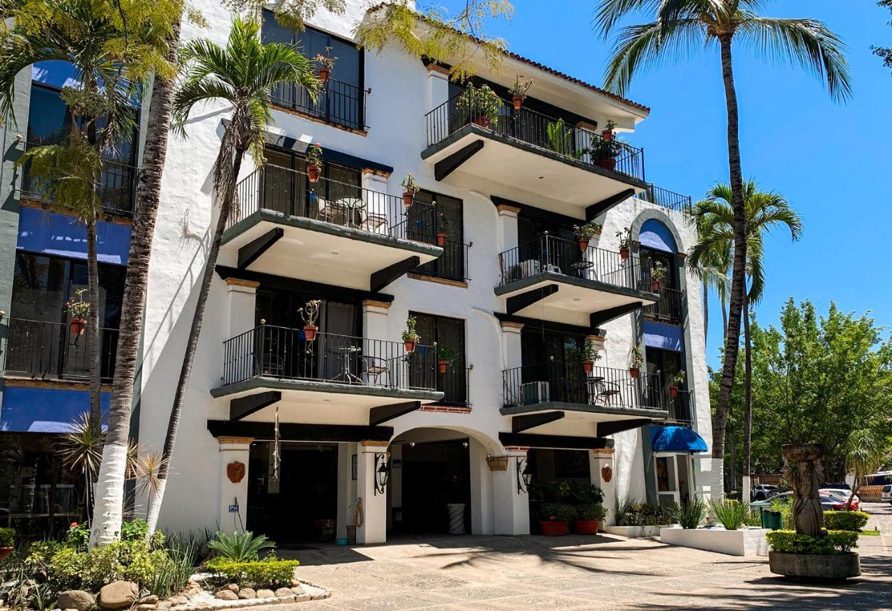 Puerto De Luna Pet Friendly And Family Suites Puerto Vallarta Exterior photo