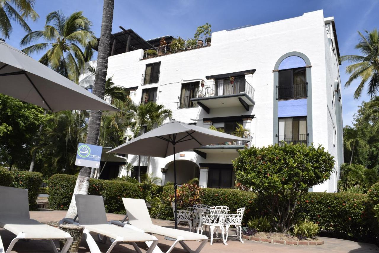 Puerto De Luna Pet Friendly And Family Suites Puerto Vallarta Exterior photo