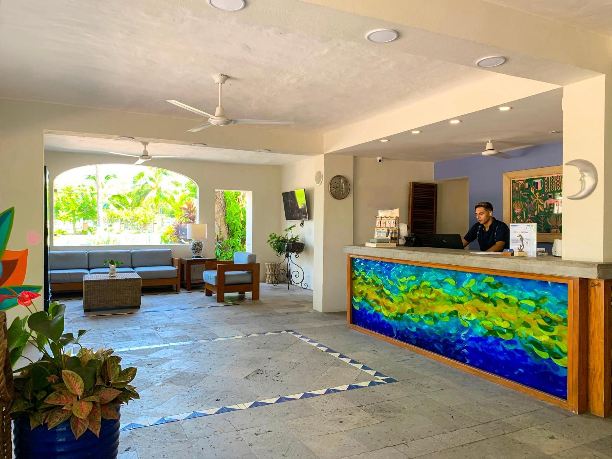 Puerto De Luna Pet Friendly And Family Suites Puerto Vallarta Exterior photo